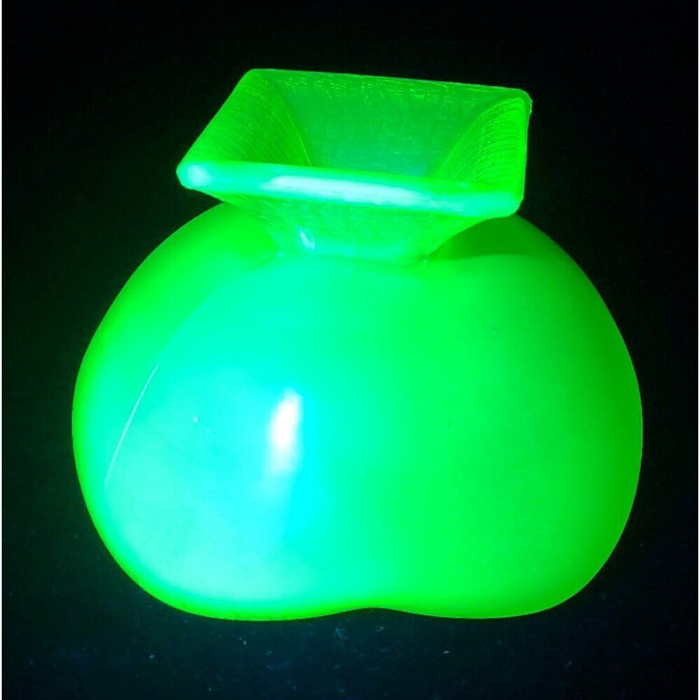 Northwood Uranium Glow Vaseline Stretch Glass Cupped Pinched Tree of Life Bowl - Picture 8 of 8